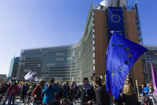 Акции протеста против соглашений о трансатлантической торговле в Европе Акции протеста против соглашений о трансатлантической торговле в Европе