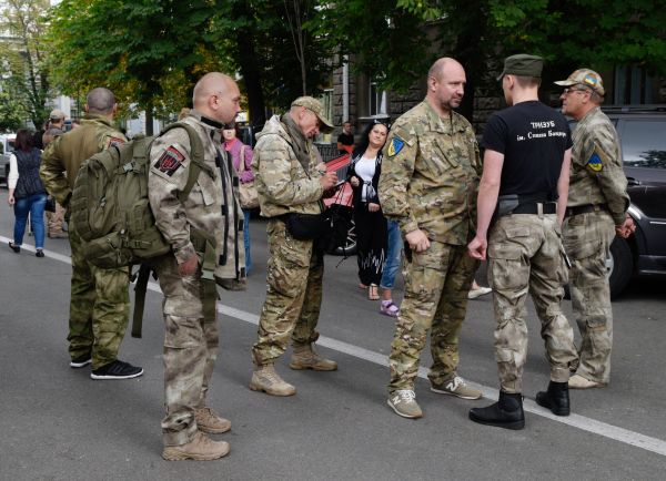 Митинг Правого сектора у здания администрации президента Украины