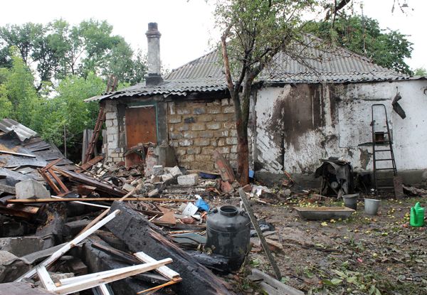 Последствия обстрелов Горловки в Донецкой области