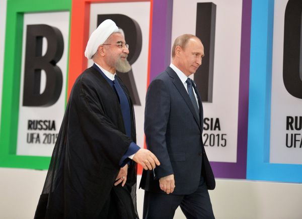 Церемония приветствия президентом Российской Федерации Владимиром Путиным лидеров приглашенных государств Церемония приветствия президентом Российской Федерации Владимиром Путиным лидеров приглашенных государств