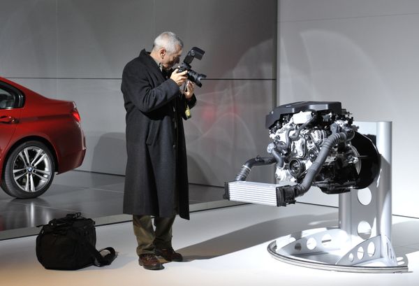 Концерн BMW представил новое поколение седана 3-й серии Концерн BMW представил новое поколение седана 3-й серии
