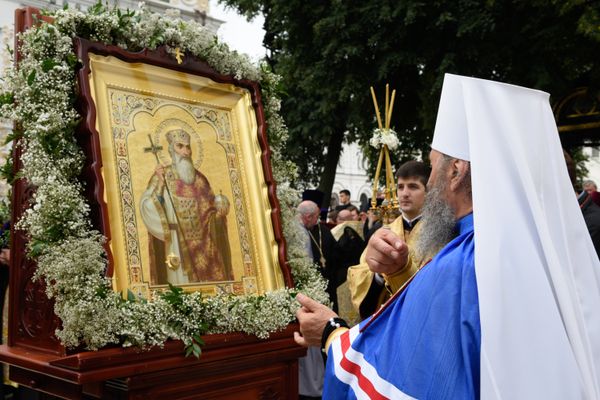Молебен на Владимирской горке в честь 1000-я крещения Киевской Руси Молебен на Владимирской горке в честь 1000-я крещения Киевской Руси