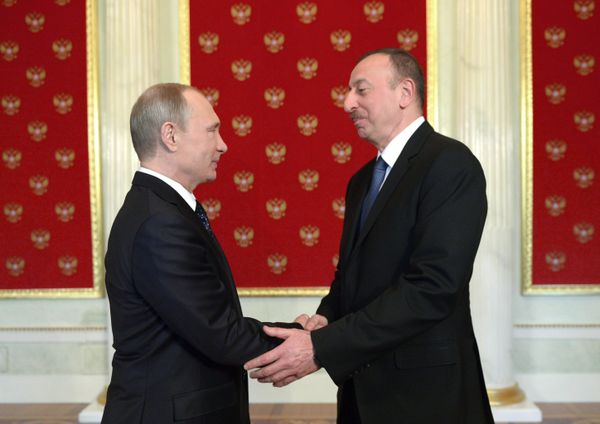 Церемония встречи президентом России В.Путиным глав иностранных делегаций и почетных гостей