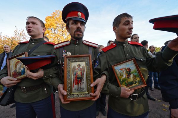 Митинг в защиту прав ЛБГТ в Санкт-Петербурге