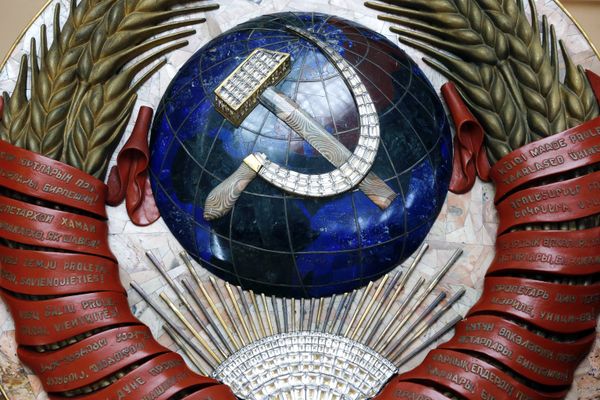 Центральный научно-исследовательский геологоразведочный музей имени академика Ф.Н.Чернышева Центральный научно-исследовательский геологоразведочный музей имени академика Ф.Н.Чернышева