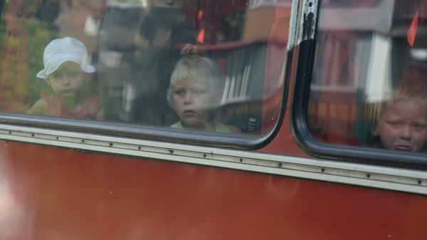 Очередная колонна с беженцами отправлена из Донецка в Россию