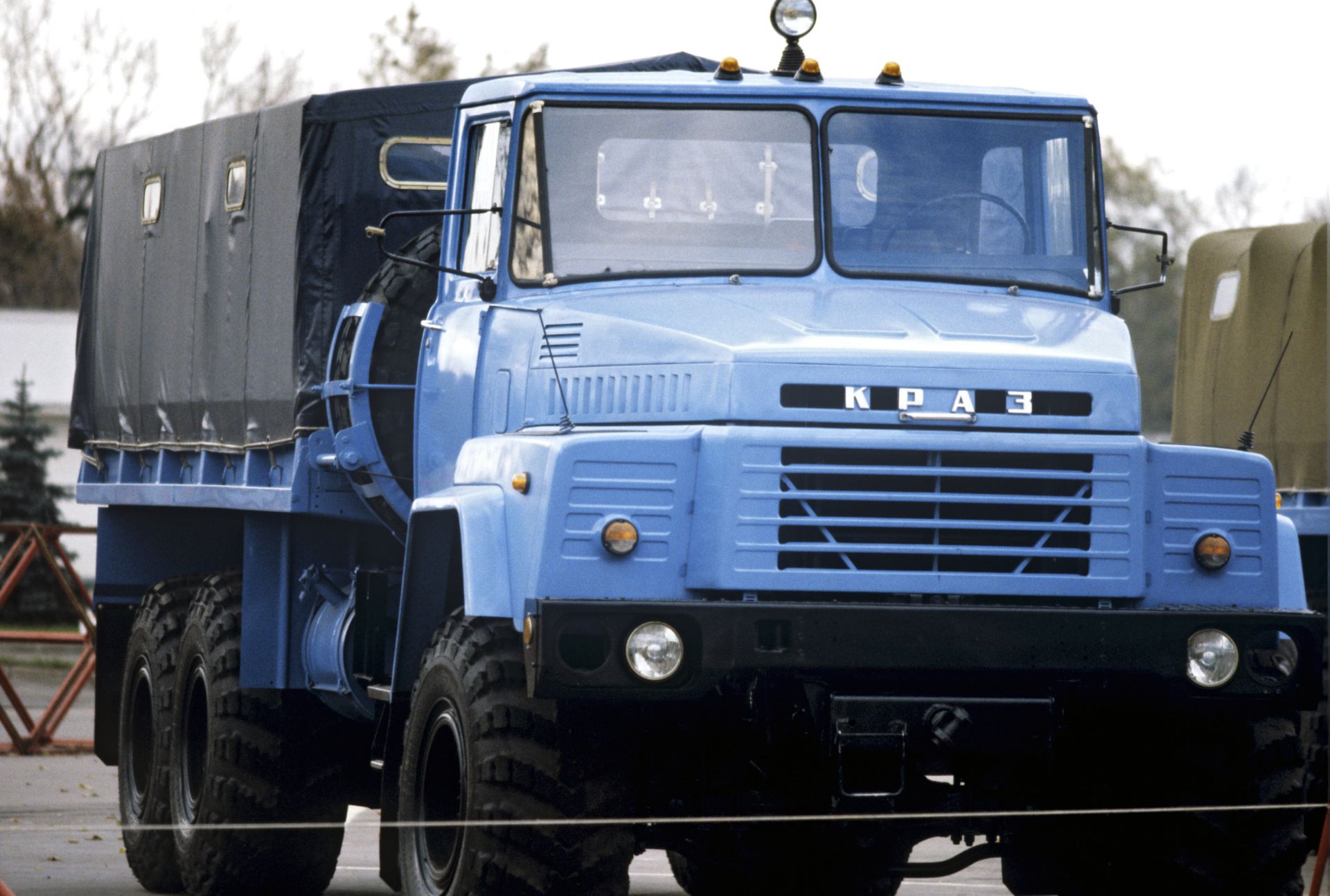 Грузовой автомобиль КрАЗ-260 на выставке автомобилей Автопром-84 на ВДНХ - РИА Новости, 1920, 13.04.2024