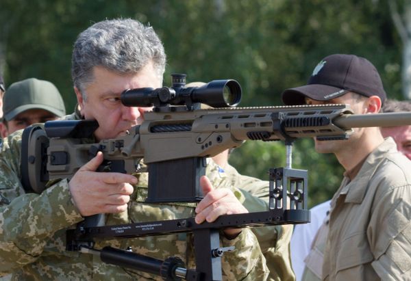 Петр Порошенко посетил Первую оперативную бригаду Национальной гвардии под Киевом