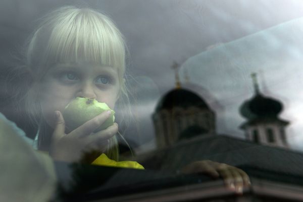 Отправка беженцев с детьми из Славянска в Россию Отправка беженцев с детьми из Славянска в Россию