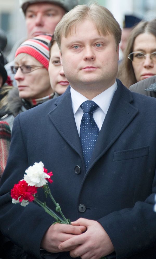 Открытие мемориальной доски экономисту Егору Гайдару