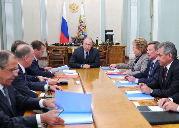Президент России В.Путин провел заседание Совбеза РФ Президент России В.Путин провел заседание Совбеза РФ