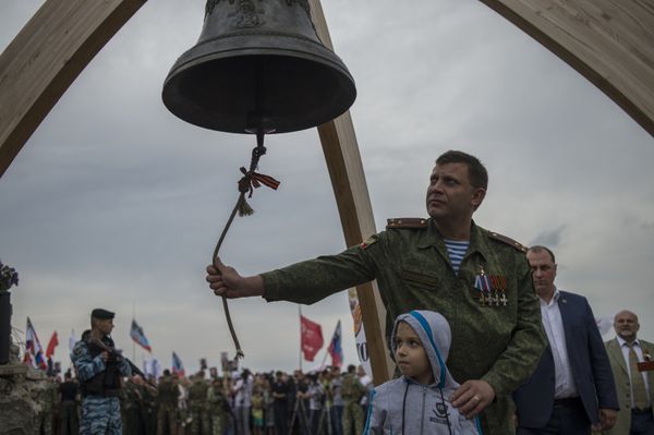 Мероприятия на Саур-Могиле в ознаменование 72-й годовщины освобождения Донбасса от немецко-фашистских захватчиков Мероприятия на Саур-Могиле в ознаменование 72-й годовщины освобождения Донбасса от немецко-фашистских захватчиков
