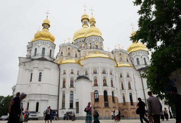 Молебен на Владимирской горке в честь 1000-я крещения Киевской Руси Молебен на Владимирской горке в честь 1000-я крещения Киевской Руси
