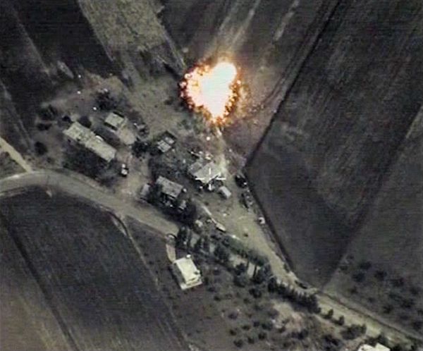 Боевая авиация РФ нанесла точечные удары по позициям ИГ в Сирии