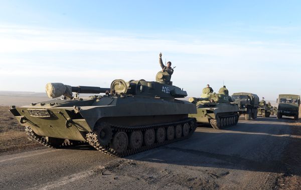 Отвод колонны тяжелой военной техники ДНР из Донецкой области