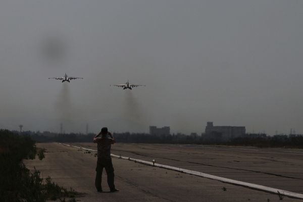 Российская боевая авиация на аэродроме Хмеймим в Сирии Российская боевая авиация на аэродроме Хмеймим в Сирии