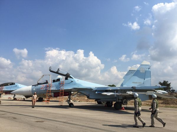 Российская боевая авиагруппа на аэродроме Хмеймим в Сирии Российская боевая авиагруппа на аэродроме Хмеймим в Сирии