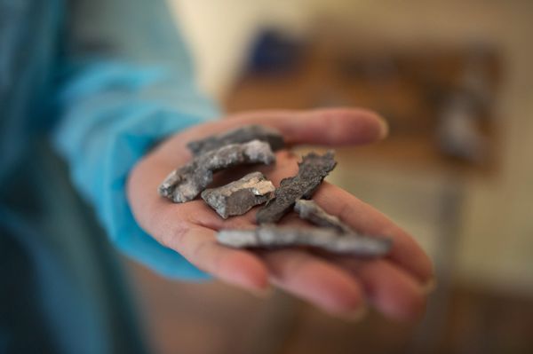 Последствия ночного обстрела украинскими силовиками донецкой Горловки Последствия ночного обстрела украинскими силовиками донецкой Горловки