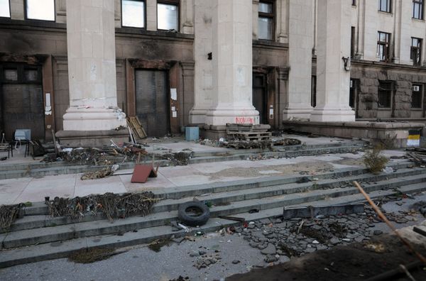 Траурные мероприятия у Дома профсоюзов в Одессе