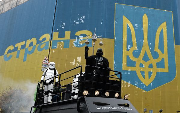 Агитационная кампания лидера Интернет-партии Украины Дарта Вейдера