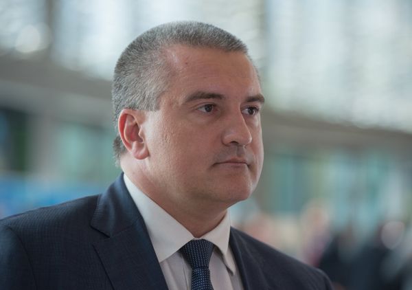 Встреча президента РФ В.Путина с представителями национальных общественных объединений Крыма