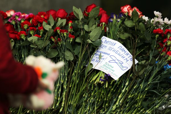 День траура по погибшим в авиакатастрофе, произошедшей в Египте