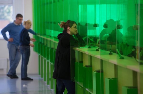 В России вступили в силу новые правила подачи документов на получение шенгенских виз В России вступили в силу новые правила подачи документов на получение шенгенских виз