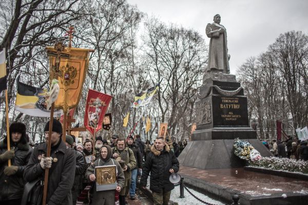 Крестный ход под лозунгом Украина, Россия, Беларусь - вместе Святая Русь! в Киеве Крестный ход под лозунгом Украина, Россия, Беларусь - вместе Святая Русь! в Киеве