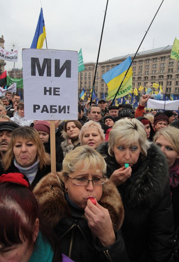 Массовый протест на площади Независимости в Киеве и возле администрации президента Украины
