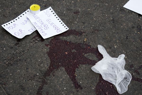 Ситуация в Париже после серии терактов Ситуация в Париже после серии терактов