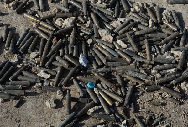 Передовые позиции бойцов сирийской армии в окрестностях Пальмиры Передовые позиции бойцов сирийской армии в окрестностях Пальмиры