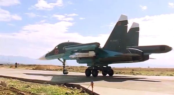 Подготовка и боевые вылеты Су-34, вооруженных ракетами воздух-воздух Подготовка и боевые вылеты Су-34, вооруженных ракетами воздух-воздух
