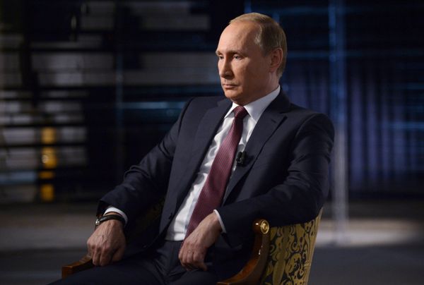 Президент РФ В.Путин дал интервью ведущему телеканала Россия-1 В. Соловьеву