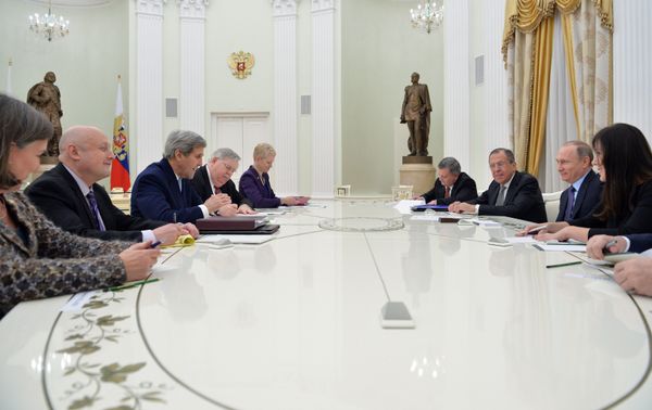 Встреча президента РФ В.Путина с госсекретарем США Д.Керри Встреча президента РФ В.Путина с госсекретарем США Д.Керри