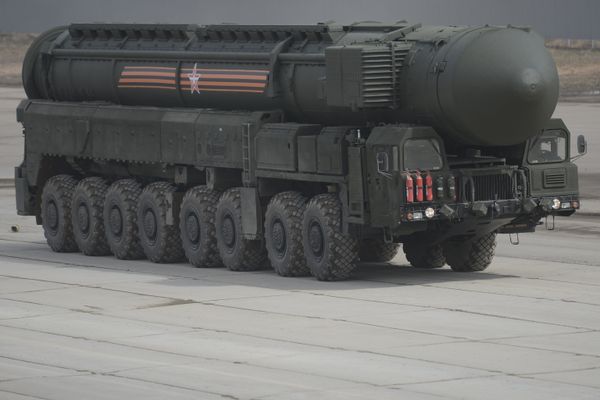 Совместная тренировка пеших и механизированных колонн к Параду Победы