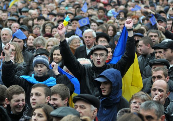 Митинг за евроинтеграцию Украины во Львове Митинг за евроинтеграцию Украины во Львове