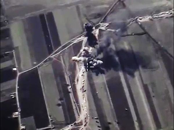 Уничтожение на территории Сирии объектов по добыче и переработке нефти террористов ИГ (ДАИШ)