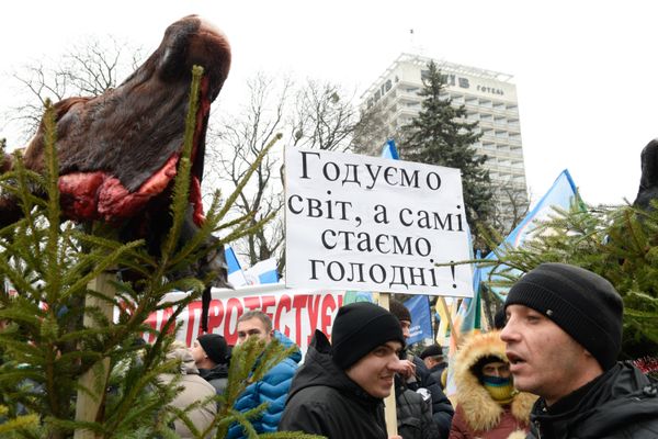 Акция протеста аграриев у здания Верховной Рады Украины Акция протеста аграриев у здания Верховной Рады Украины