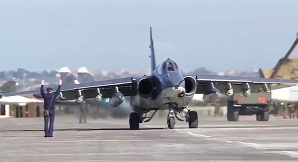 Боевая работа российских Су-25 с АвБ Хмеймим в сопровождении сирийских МиГ-29