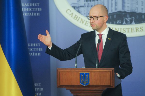Пресс-конференция премьер-министра Украины А. Яценюка по итогам 2015 года Пресс-конференция премьер-министра Украины А. Яценюка по итогам 2015 года