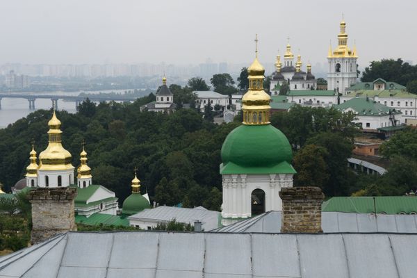 Молебен на Владимирской горке в честь 1000-я крещения Киевской Руси Молебен на Владимирской горке в честь 1000-я крещения Киевской Руси