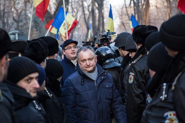 Акции протеста у здания Парламента в Кишиневе Акции протеста у здания Парламента в Кишиневе