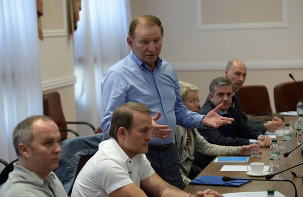 Заседание Трехсторонней контактной группы с участием Л.Кучмы, М.Зурабова и Х.Тальявини
