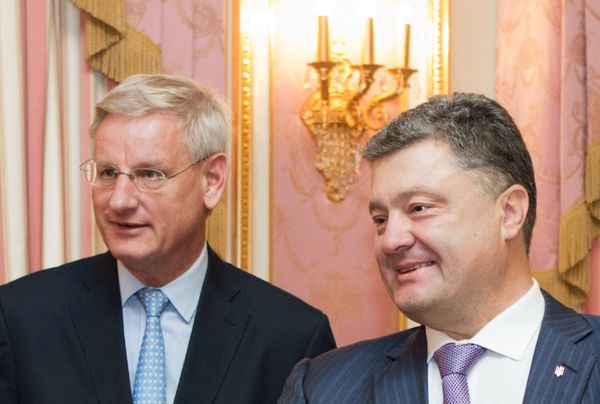 Президент Украины Петр Порошенко встретился с министром иностранных дел Швеции Карлом Бильдтом Президент Украины Петр Порошенко встретился с министром иностранных дел Швеции Карлом Бильдтом