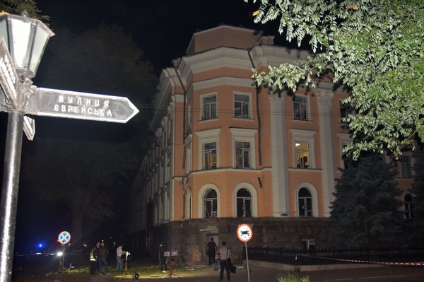 Взрыв прогремел у здания СБУ в центре Одессы