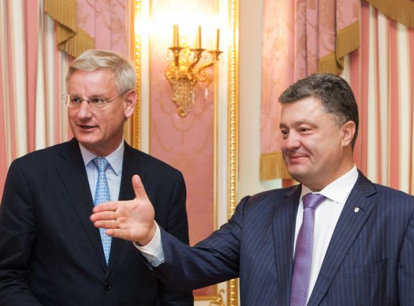 Президент Украины Петр Порошенко встретился с министром иностранных дел Швеции Карлом Бильдтом Президент Украины Петр Порошенко встретился с министром иностранных дел Швеции Карлом Бильдтом