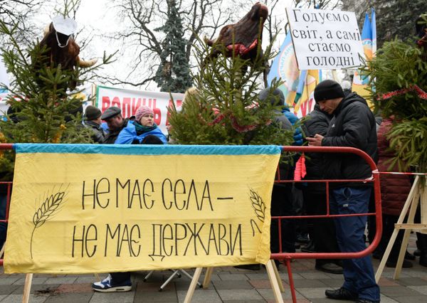 Акция протеста аграриев у здания Верховной Рады Украины Акция протеста аграриев у здания Верховной Рады Украины