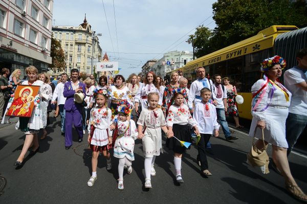 Парад вышиванок-2014 в Киеве