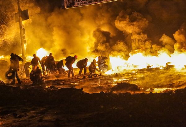Столкновения протестующих с милицией в центре Киева