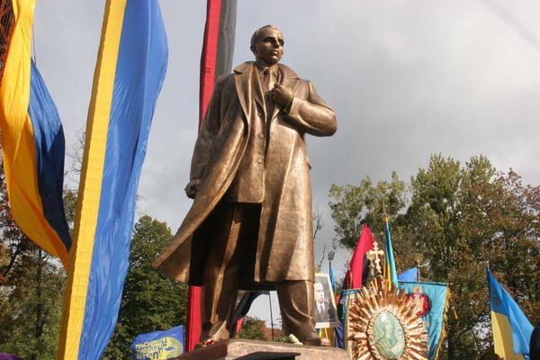 Открытие памятника С. Бандере во Львове